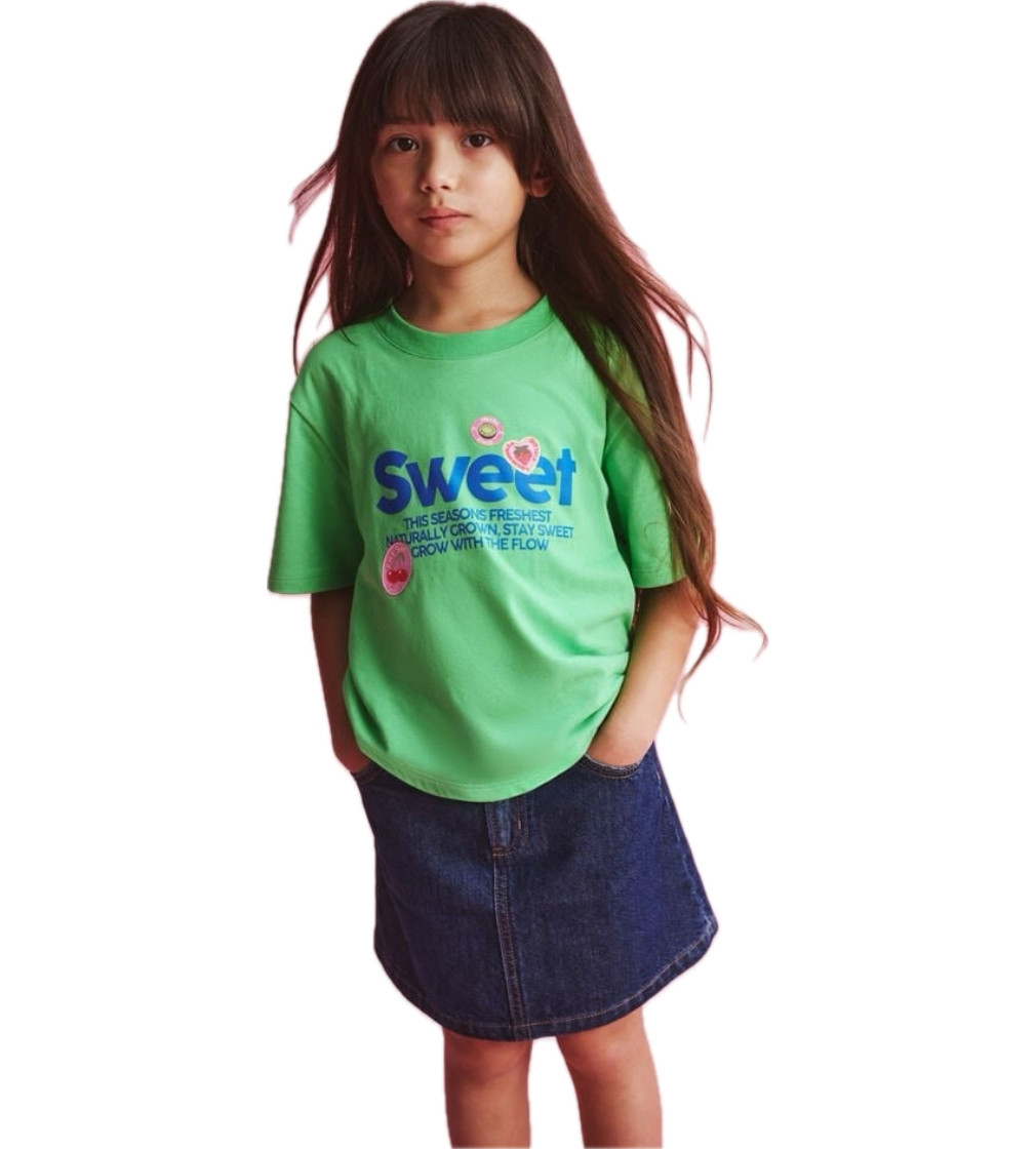 Купити Футболка Cotton On Poppy Oversize Graphic Print Tee Tennis green/sweet stickers - фото 1